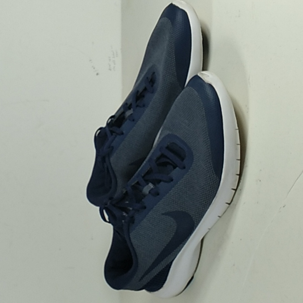 Nike  Men Flex RN7 Blue and Gray Size 11.5 Athletes Sneakers.